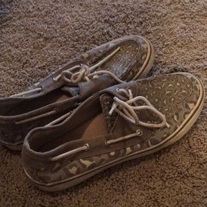 Sperry 7 camo shoes